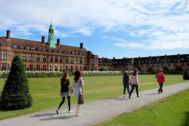 The main building of the university proudly stands in liverpool inside an urban campus. Liverpool Hope University Ranking Courses Fees Entry Criteria Admissions Scholarships Shiksha