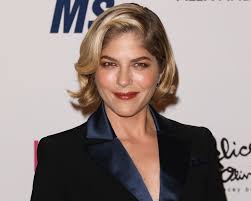 selma blair reveals she s dealing with