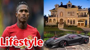 Antonio valencia news, gossip, photos of antonio valencia, biography, antonio valencia antonio valencia is a 34 year old ecuadorean footballer born on 4th august, 1985 in nueva loja, sucumbios. Antonio Valencia Lifestyle Net Worth Salary House Cars Awards Education Biography And Family Youtube