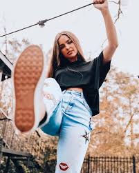 She has over 46 million followers on tiktok, ranking. 5 792 Gostos 62 Comentarios Addison Rae Addisoneasterling No Instagram Just Kickin It Aesthetic Clothes Girl Photography Poses Famous Girls