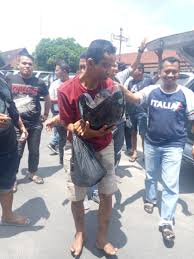 Mabok hot banget colmek pake botol anggur hahahahaha katanya : Ini Kronologis Pembunuhan Indri Lestari Wanita Yang Dibunuh Di Binjai