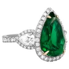 Gia Certified 8 78 Carat Green Emerald Pear Shaped Platinum Ring With Diamonds Emerald Ring Vintage Diamond Rings With Price Antique Diamond Rings