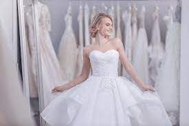 Maybe you would like to learn more about one of these? Brauche Rund Ums Hochzeitskleid Ratgeber Der Hochzeits Manufaktur