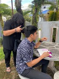 Syed saddiq bin syed abdul rahman is a malaysian politician who is currently the member of parliament (mp) for muar since may 2018. Syed Saddiq On Twitter Dalam Tempoh 24 Jam Botakchallenge Kita Berjaya Kumpul Rm61 410 00 You Guys Are Awesome Ramai Betul Bantu Dan Nak Saya Botak Cepat Cepat Kita Raih Rm200 000 Untuk Pelajar Muar