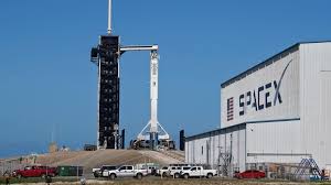 Astronaut shannon walker loads cargo inside the spacex cargo dragon. Spacex Launches 2nd Crew Regular Station Crew Flights Begin Ctv News