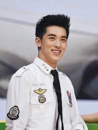 Xu Weizhou Timmy Chinese Dancer Singer Actor And Model Asian Men Hairstyle Cute Asian Guys Photoshoot Poses