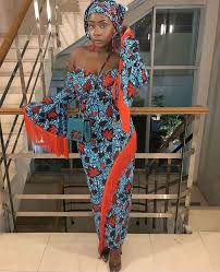 Nous nous mobilisons en faveur de lois locales et internationales qui favorisent les entrepreneurs créatifs et aident les petites entreprises à se développer et à prospérer. Mode 13 Tenues En Pagne Pour Vous Inspirer Vos Looks De Fin D Annee