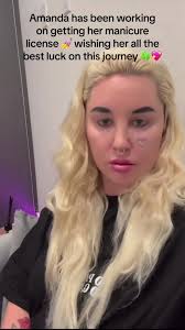 Selftaughtbeauty Amanda Lundy