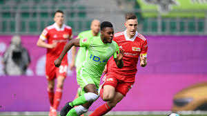 Find the perfect nico schlotterbeck stock photos and editorial news pictures from getty images. Vfb Stolzer Preis Fur Schlotterbeck Fuhrich Im Gesprach