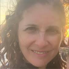 Where to learn salsa and bachata dancing in Puerto Morelos?