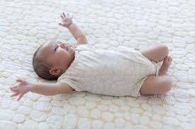 Tak sekalipun melupakanku kau menuntun langkahku ku tak pernah sendiri kau tak tinggalkanku (2x). 10 Cara Hilangkan Sedu Bayi Berkesan Selamat Motherhood