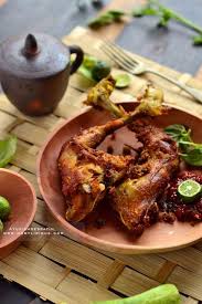 Ayam Goreng Lengkuas Fotografi Makanan Ayam Goreng Makanan Dan Minuman