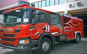 Sebagian besar pasokan barang dagangan untuk seluruh gerai berasal dari 33 pusat distribusi indomaret yang menyediakan lebih. Ziegler Indonesia Rilis Kendaraan Pemadam Dual Pump Berbasis Computer Operating Otomotif Bisnis Com