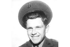 Robert Karn's Instagram, Twitter & Facebook