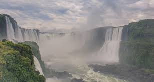 Cataratas do iguaçu (em castelhano: Rafael Vilches Rey