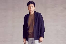 As an editor at dc comics, one of the two largest companies in the field. Acoustic Artist Is Newest Aaa Talent Philstar Com