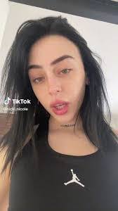 Nikki Nicole's Instagram, Twitter & Facebook