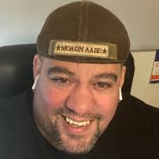 Stephen Pina (@stephenpina86)