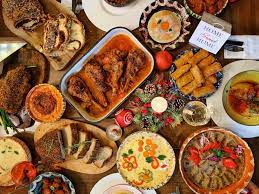 Ea aduce belsug si noroc in casa, de aceea se aseaza fie la usa, fie in mijlocul. Retete Traditionale De Craciun Cele Mai Bune Preparate Kanal D Romania