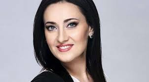 Таким чином соломія підкреслила розкішний бюст. Solomiya Vitvicka Potrapila V Karantin Novini Kiyeva