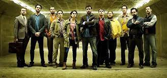 To earn a living he decides to produce drugs recruiting his former colleagues, who despite their skills are living at the margins of society. Smetto Quando Voglio Masterclass L Avventura Continua La Banda E Tornata La Repubblica