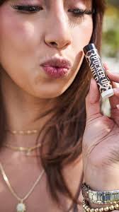 Kallie Tara Smith (@kallietara)