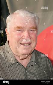 Landov hi-res stock photography and images