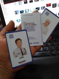 105mm x 74mm ( digunakan untuk standar kartu tanda penduduk ); Kartu Pvc Id Pegawai Bank Bri