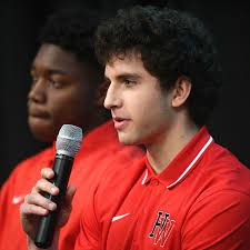 Harvard-Westlake boys basketball enters season with new group, new  questions