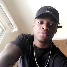 Darius (@Armsteezy14)