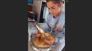 Born 15 october 1992) is a german singer. Sarah Lombardi Freund Zerstort Ihren The Masked Singer Pokal Stern De