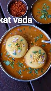 Kat Vada Recipe Kat Wada Recipe Kolhapuri Kat Vada Vada Usal Video Recipe Video Indian Dessert Recipes Indian Food Recipes Vegetarian Indian Snack Recipes