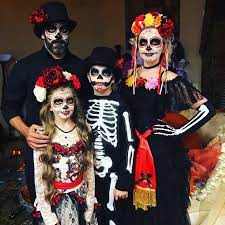 Dios De Los Muertos Day Of The Dead Family Costume And Make Up Ideas Sugar Skull Halloween Costume Family Themed Halloween Costumes Halloween Dress Up Ideas