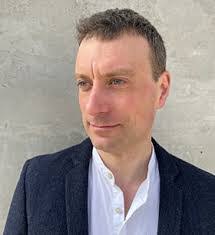 Daniel Bamberger's Instagram, Twitter & Facebook