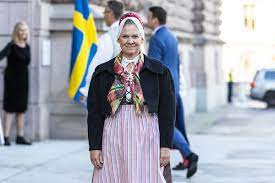 Eva magdalena andersson (born 23 january 1967) is a swedish social democratic politician who has served as minister for finance since 3 october 2014. Magdalena Andersson Zimbio