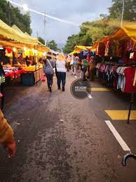 Yaitu pantai yang memiliki topografi curam dengan bentuk seperti gunung akibat ombak yang besar. Jalan Jalan Cari Makanan Di Pasar Malam Pantai Dalam