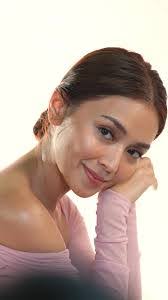 Caroline Altman's Instagram, Twitter & Facebook