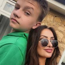 Hi all, I had my Porsche Macan (grey) stolen this morning between midnight  and 1am from Newton Lane. It looks like they went out towards Stagsden and  then into MK. If anyone