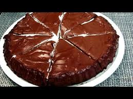 كيكة خرااافية سريعه ب3ملاعق دقيق تذوب فالفم قد جيب و تحمر لوجه Youtube In 2020 Food Middle Eastern Recipes Desserts