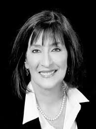 Lilly Jacobson's Instagram, Twitter & Facebook