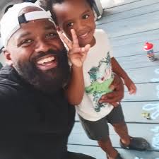 Maurice Moon (@4theloveofthemoons) • Instagram photos and videos