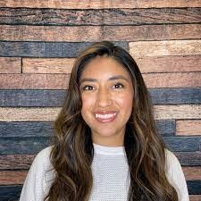 Tanya Ely's Instagram, Twitter & Facebook