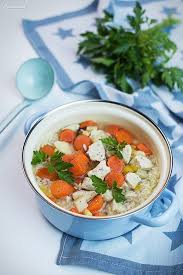 Bunte Reissuppe Mit Hendl Gemusezum Mittagessen Rezept Reissuppe Lebensmittel Essen Huhn Und Gemuse