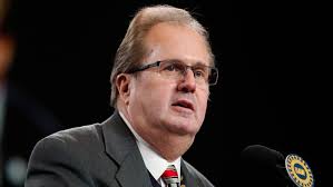 Feds say UAW President Jones, aide schemed to embezzle $700K in dues