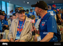 Gil simmons hi-res stock photography and images