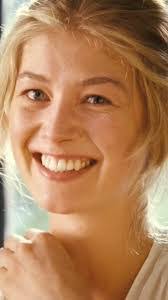 Deanna Moran's Instagram, Twitter & Facebook