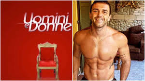 Di diverso avviso sarà la curcio. Chi E Bohdan Beyba Da Temptation Island A Uomini E Donne