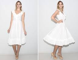 While the '70s sweeps over the runways every. 15 Ways You Can Own 70s Dresses