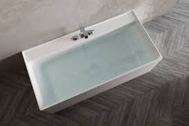 La sostituzione vasca con doccia è il miglior modo per guadagnare spazio in bagno. Sostituire La Vasca Da Bagno Con Una Vasca Di Design Ideagroup Blog