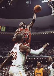 The King turns 34 today. Happy Birthday, LeBron James 👑